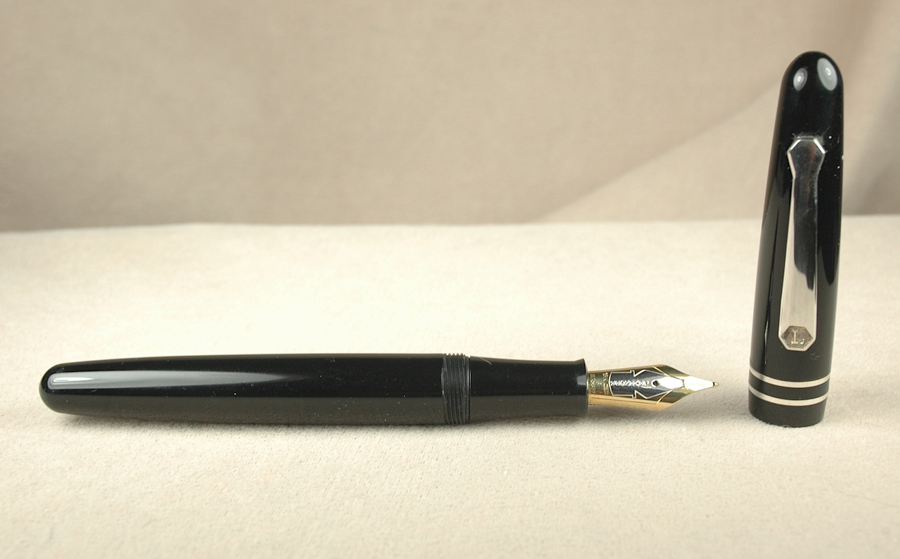 Pre-Owned Pens: 6407: Levenger: Argento